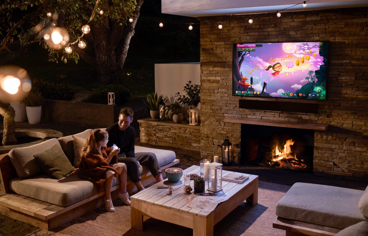 enhance-your-property-with-a-backyard-movie-theater-1